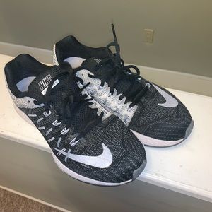 Nike Zoom Elite 8 Size 8